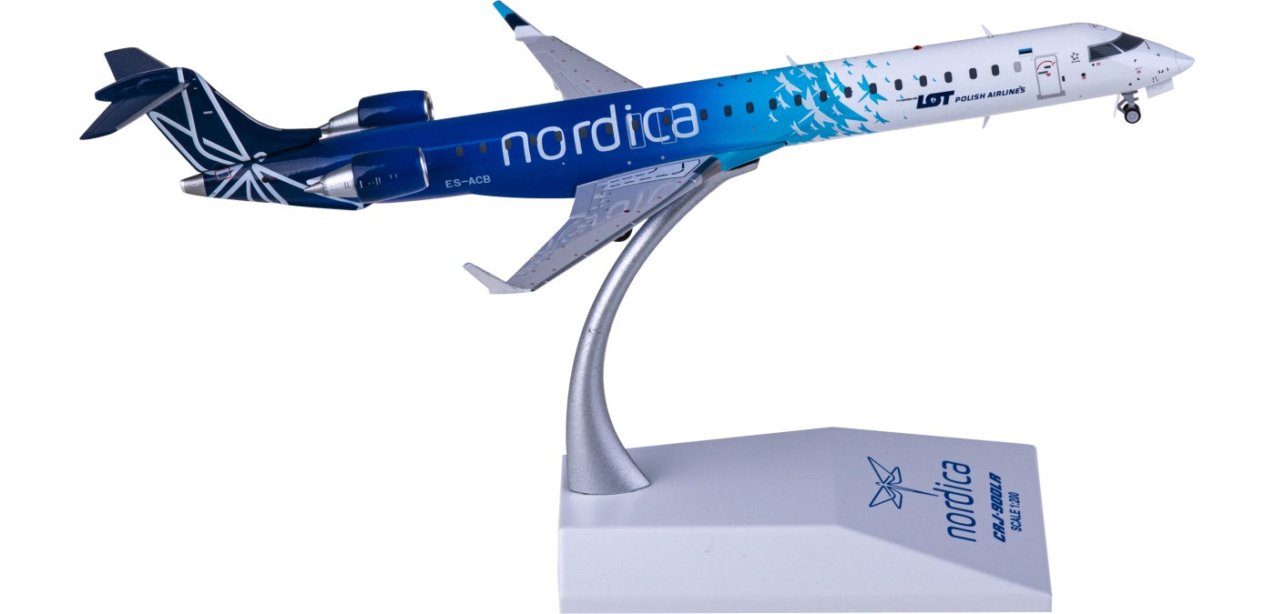 1:200 JC Wings XX2366 LOT Bombardier CRJ900 ES-ACB