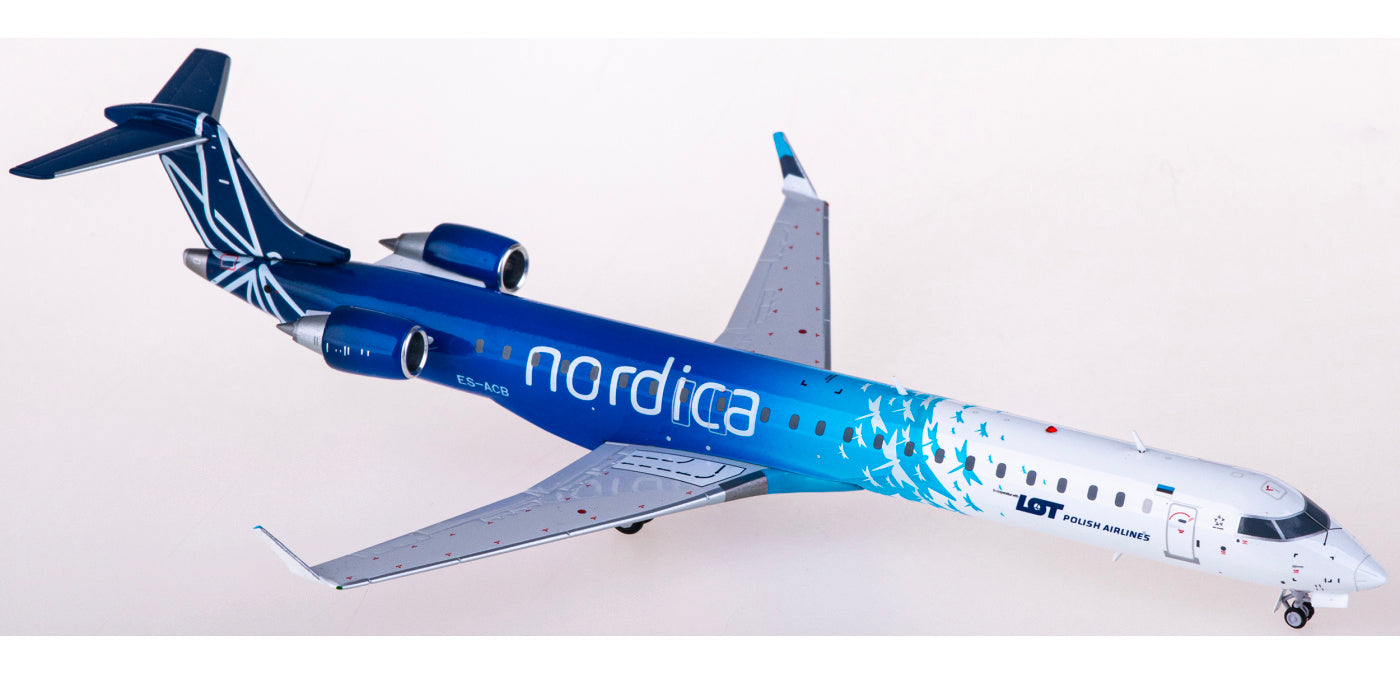 1:200 JC Wings XX2366 LOT Bombardier CRJ900 ES-ACB