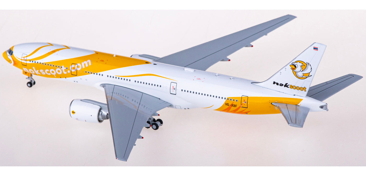 1:400 JC Wings LH4255 NokScoot Boeing 777-200ER HS-XBF Aircraft Model+Free Tractor