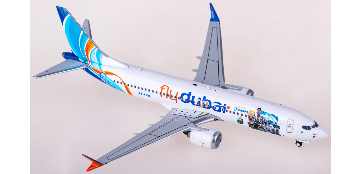 1:400 Phoenix PH04503 Flydubai Boeing 737 MAX 8 A6-FKB+Free Tractor