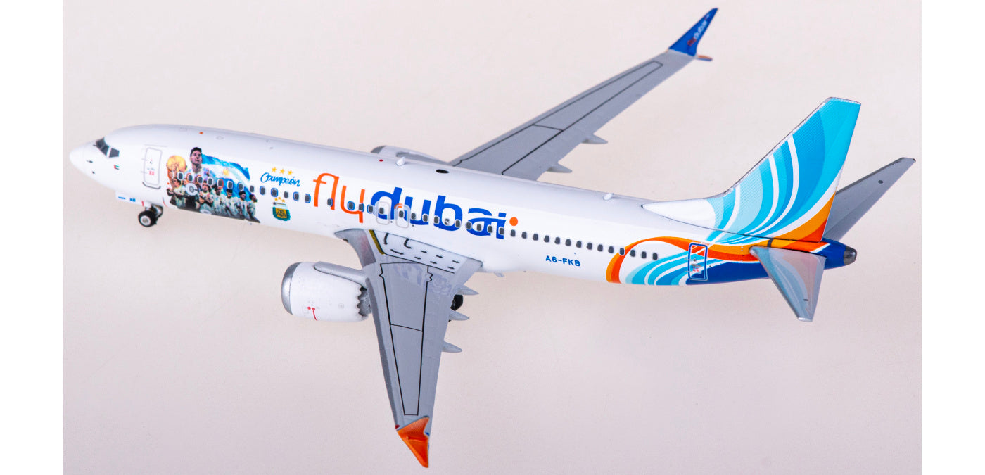 1:400 Phoenix PH04503 Flydubai Boeing 737 MAX 8 A6-FKB+Free Tractor