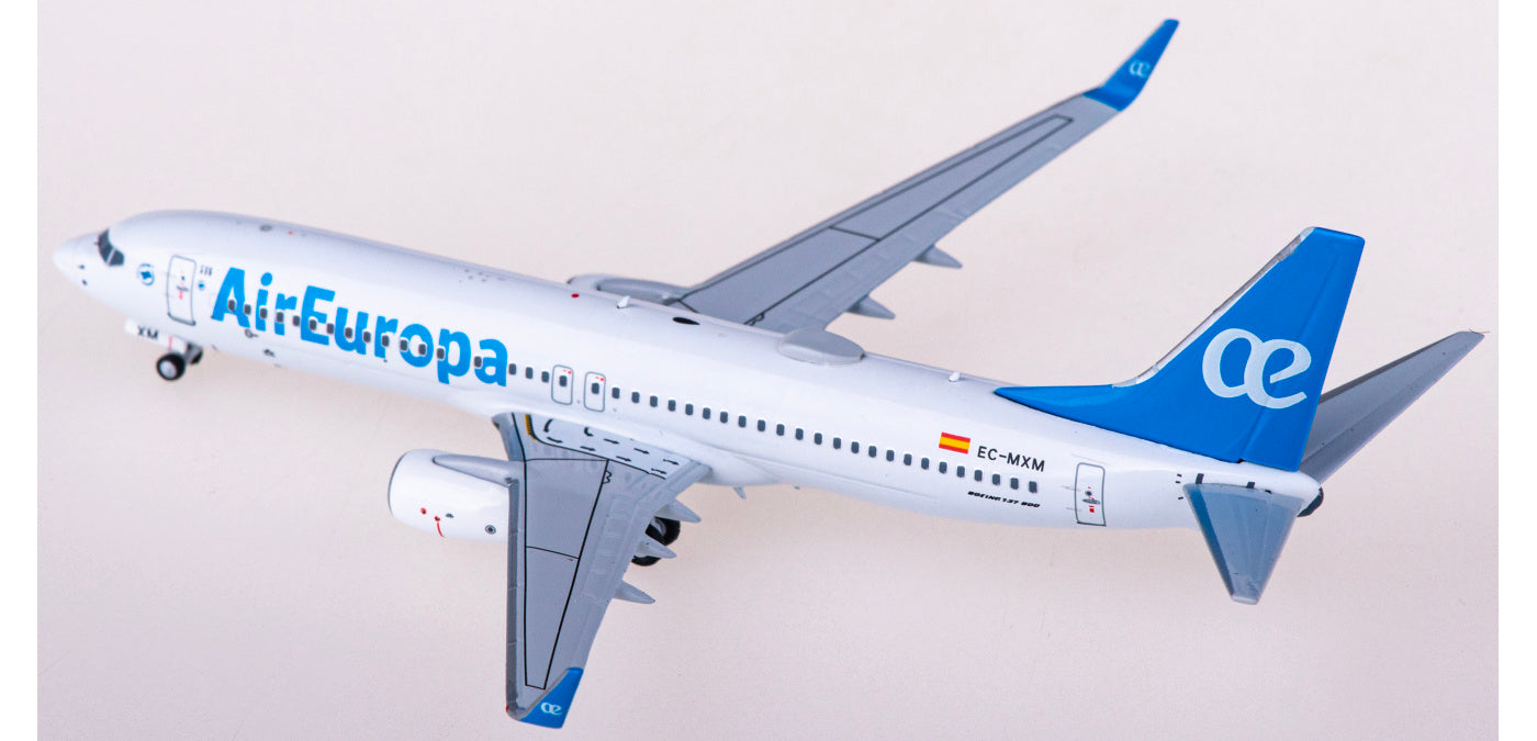 1:400 NG Models NG58155 Air Europa Boeing 737-800 EC-MXM+Free Tractor