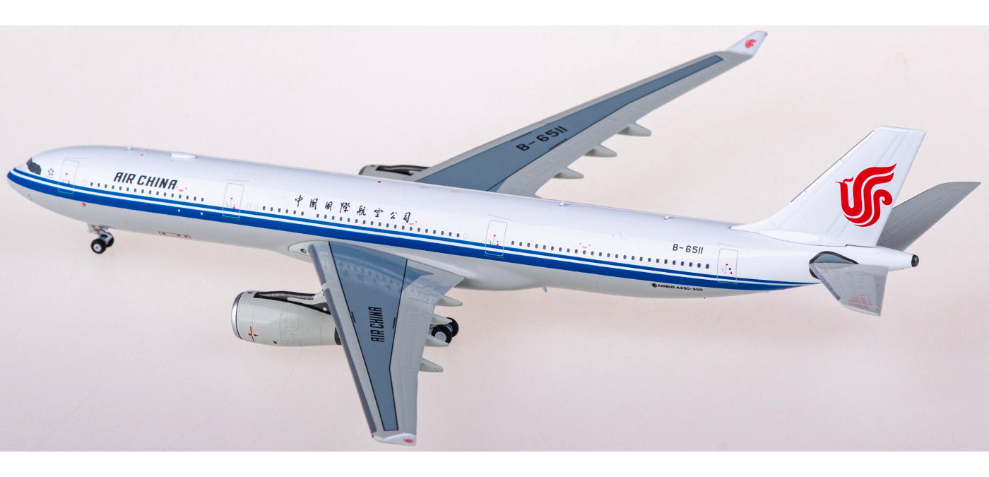 1:400 NG Models NG62048 Air China Airbus A330-300 B-6511+Free Tractor