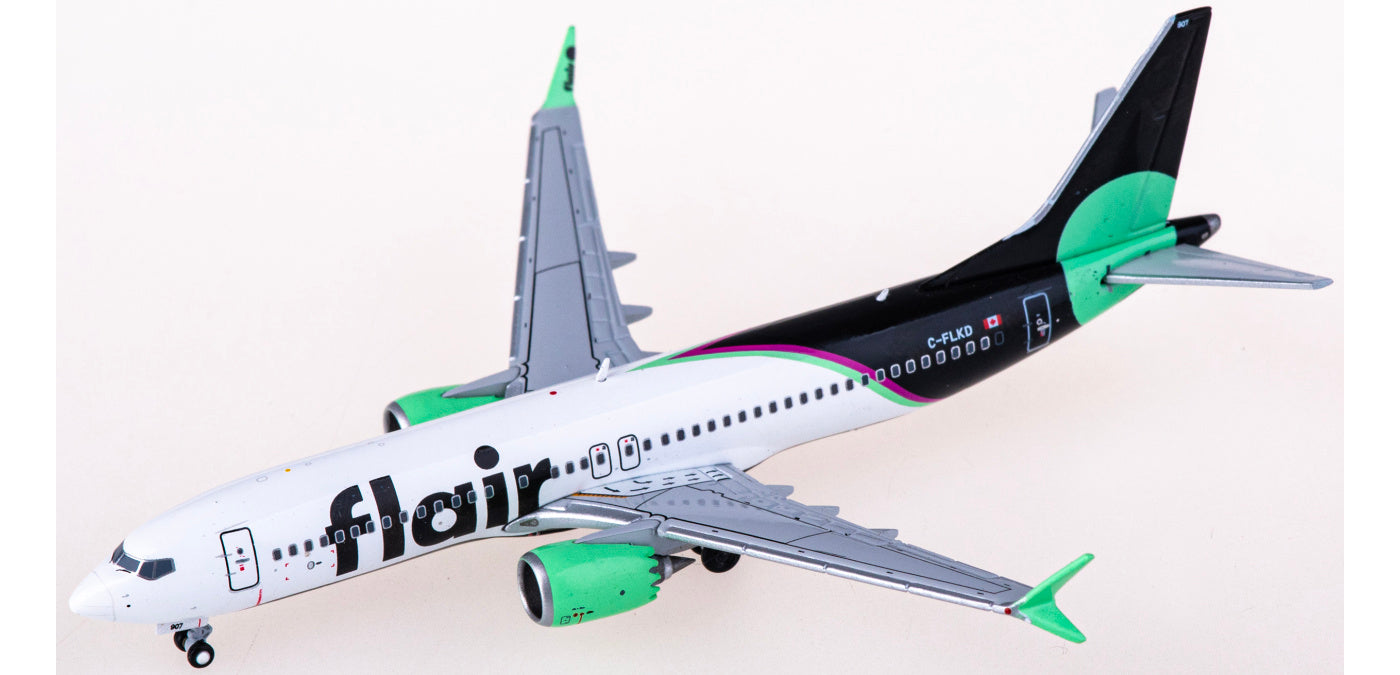 1:400 Geminijets GJFLE2060 Flair Airlines Boeing 737 MAX 8 C-FLKD Aircraft Model+Free Tractor