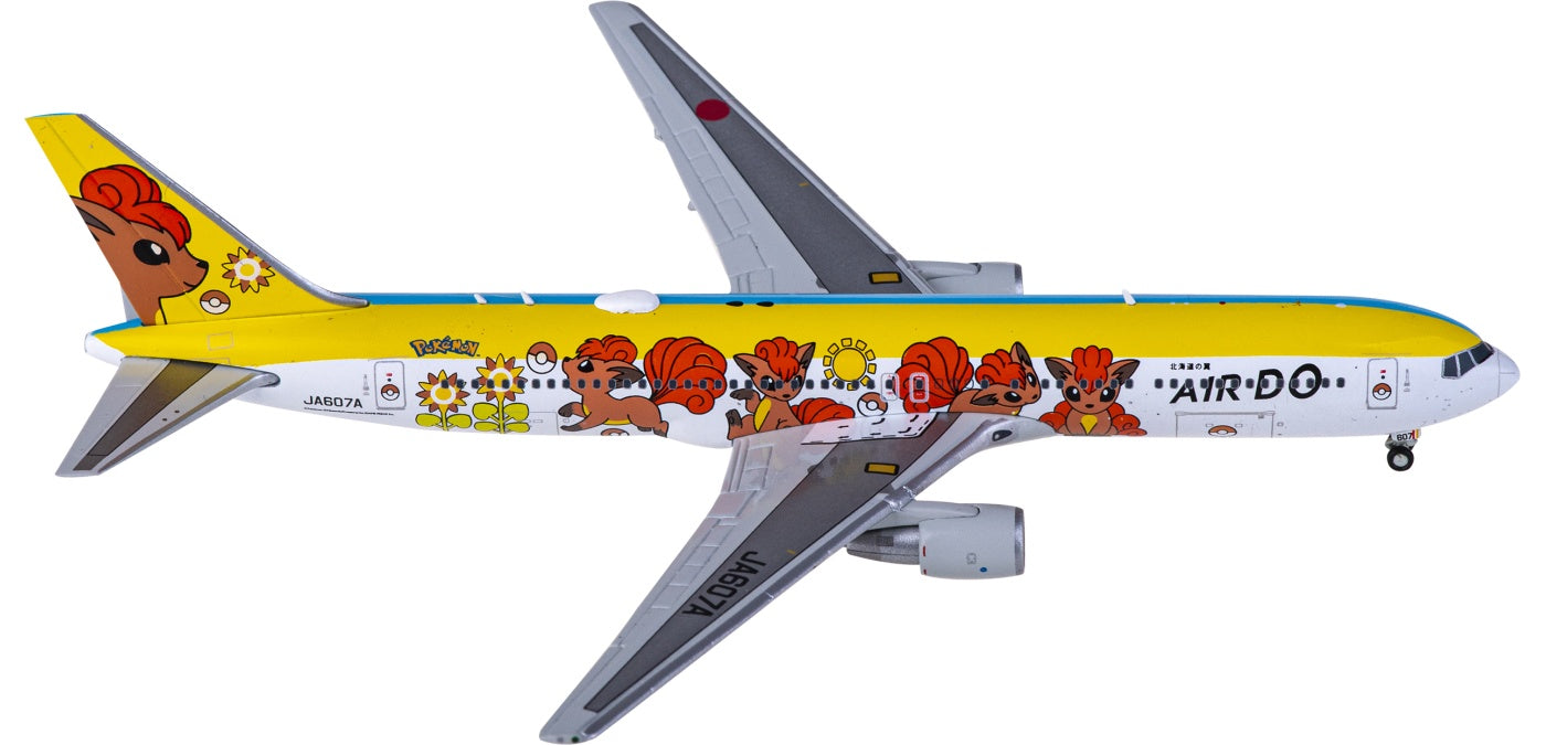 1:400 JC Wings SA4004 Air Do Boeing 767-300ER JA607A Aircraft Model+Free Tractor