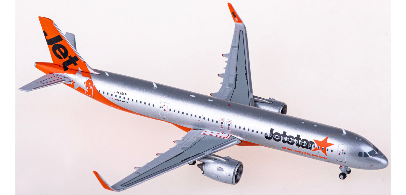 1:400 JC Wings EW421N011 Jetstar Airbus A321neo JA26LR+Free Tractor
