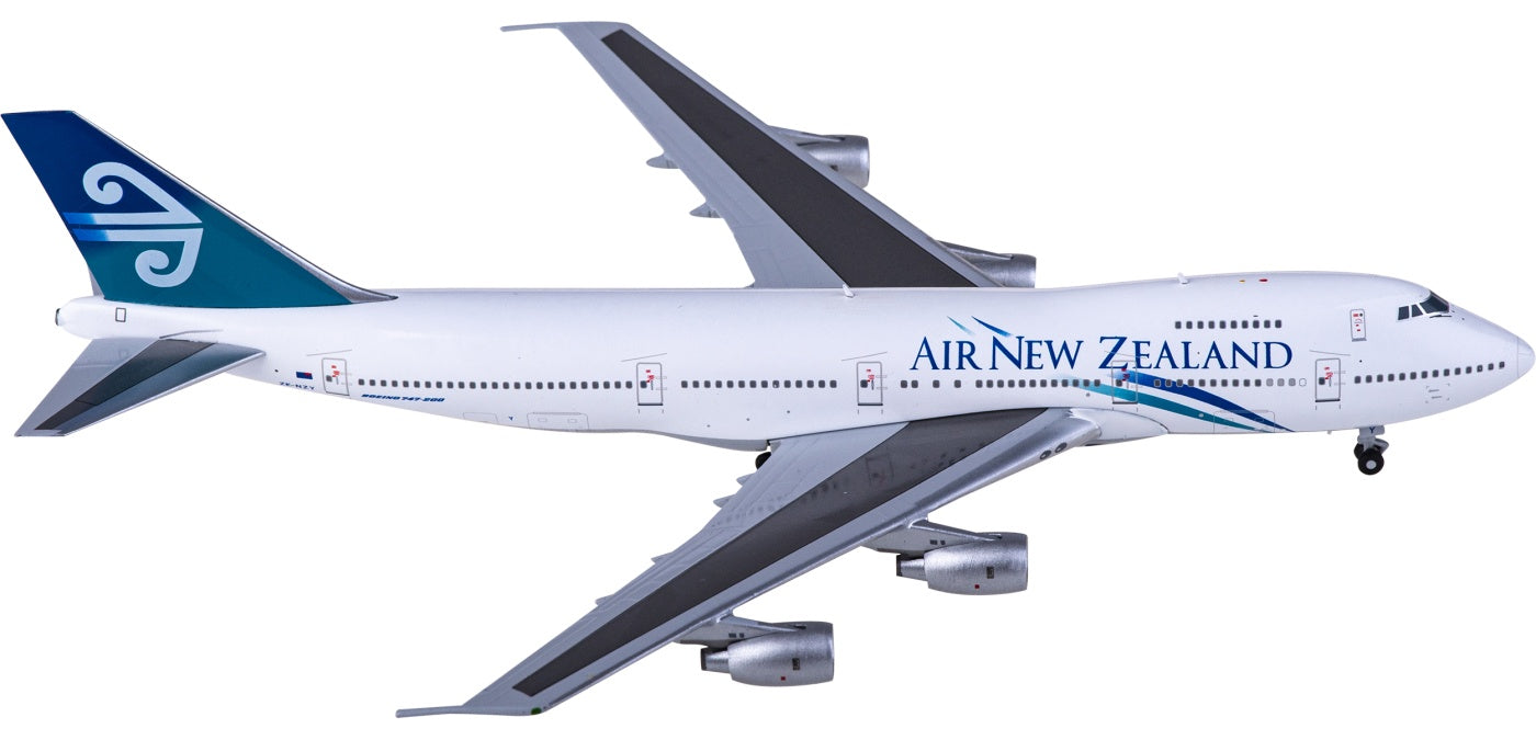 1:400 BigBird400 BB4-742-001 Air New Zealand  Boeing 747-200B ZK-NZY Aircraft Model+Free Tractor