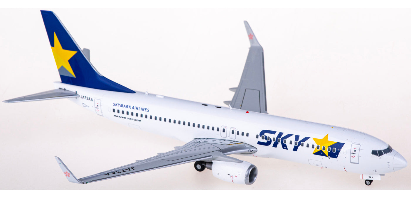 1:200 JC Wings EW2738012 Skymark Airlines Boeing 737-800 JA73AA