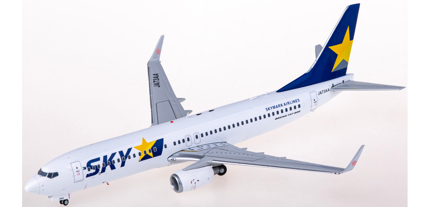 1:200 JC Wings EW2738012 Skymark Airlines Boeing 737-800 JA73AA