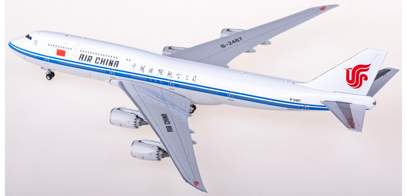 1:400 Phoenix PH11800 Air China Boeing 747-8i B-2487+Free Tractor