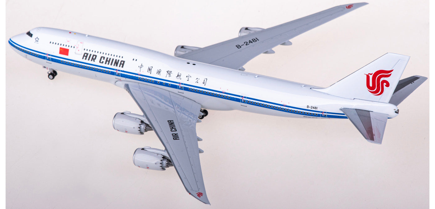 1:400 Phoenix PH11799 Air China Boeing 747-8i B-2481+Free Tractor