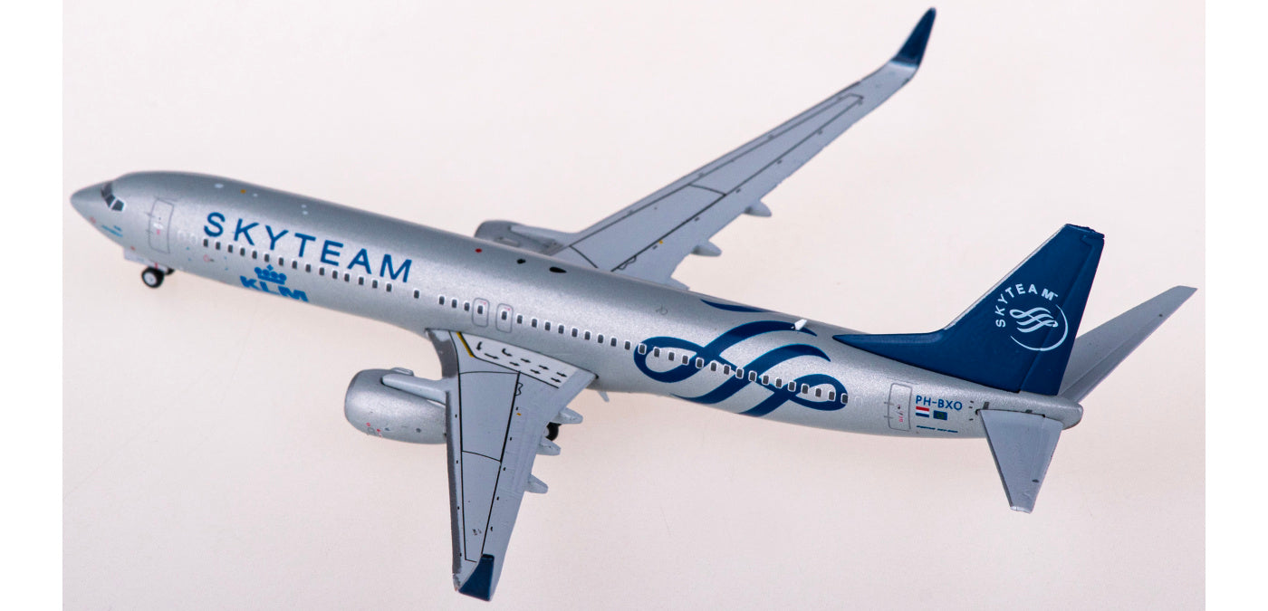 1:400 JC Wings XX40003 KLM Boeing 737-900 PH-BXO "SKYTEAM" Aircraft Model+Free Tractor