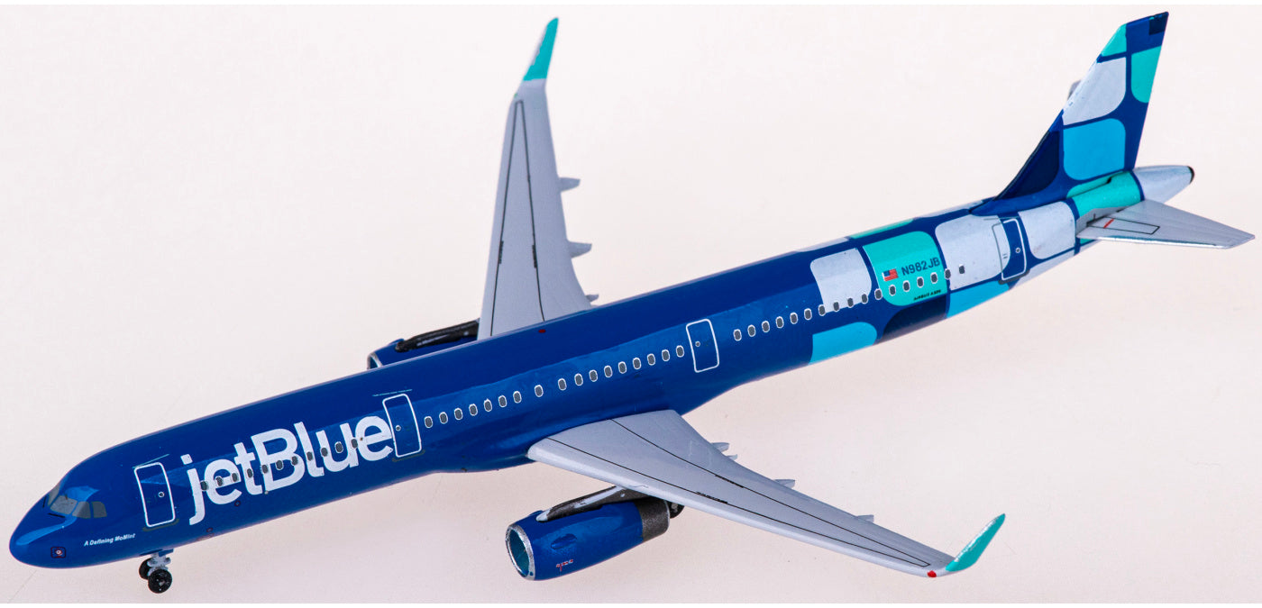 1:400 AeroClassics AC411269 JetBlue Airbus A321 N982JB Aircraft Model+Free Tractor