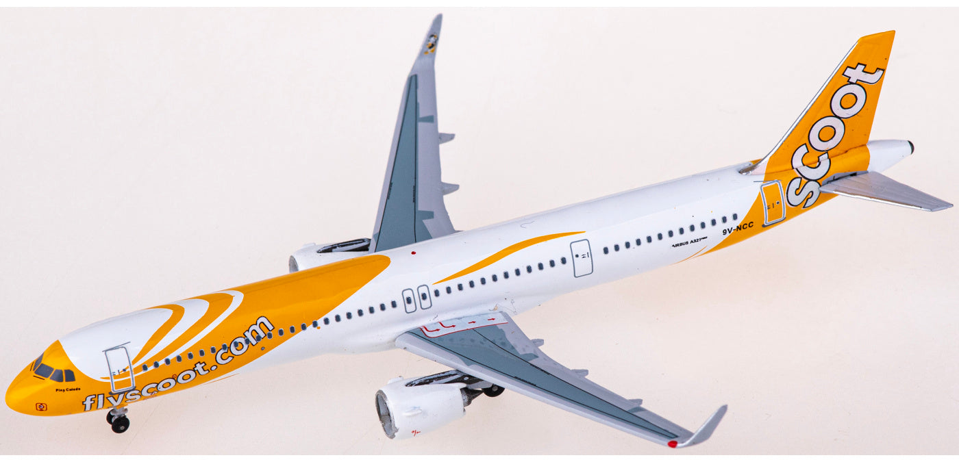 1:400 AeroClassics AC411303 Scoot Airbus A320neo 9V-NCC Aircraft Model+Free Tractor