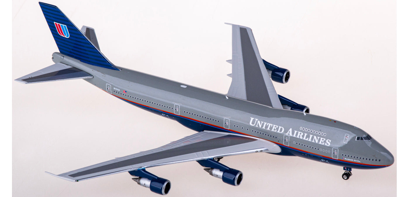 1:400 Phoenix PH04533 United Airlines Boeing 747-200 N161UA+Free Tractor