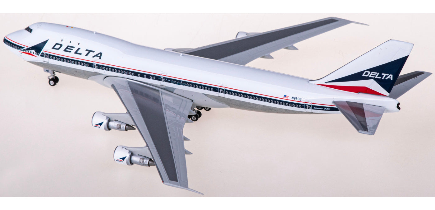 1:400 Phoenix PH04539 Delta Air Lines Boeing 747-100 N9896 Aircraft Model+Free Tractor