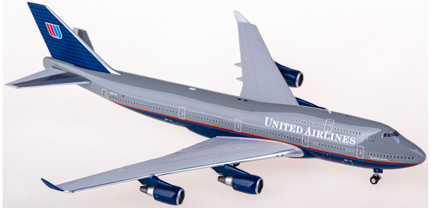 1:400 Phoenix PH04535 United Airlines Boeing 747-400 N187UA+Free Tractor