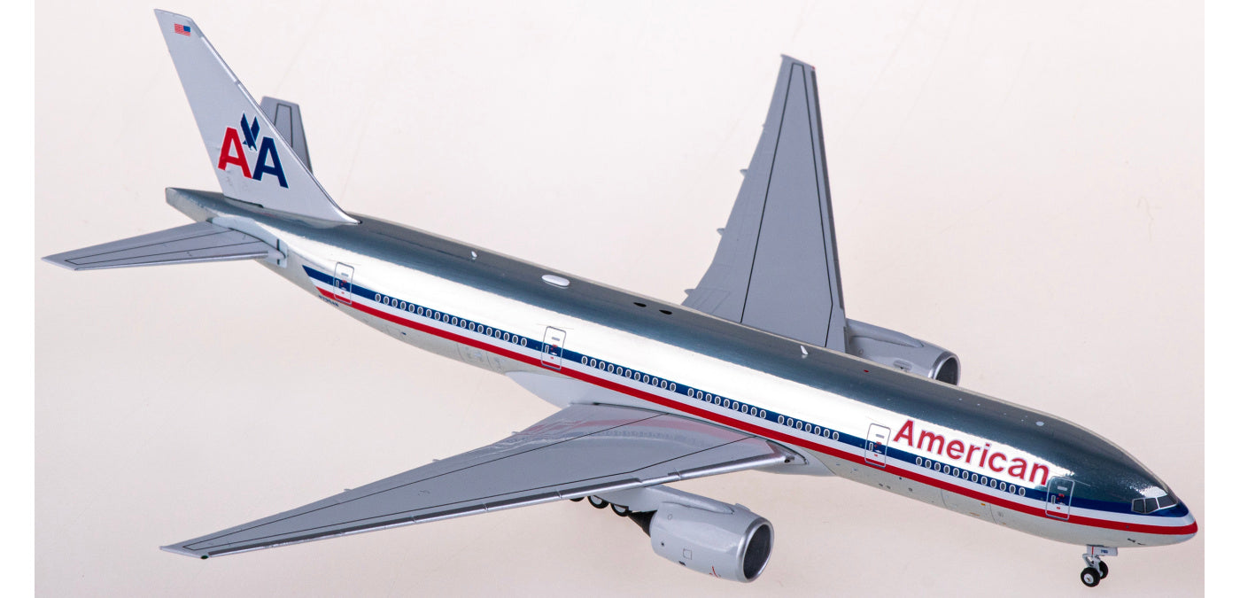 1:400 NG Models NG72046 American Airlines Boeing 777-200ER N795AN+Free Tractor