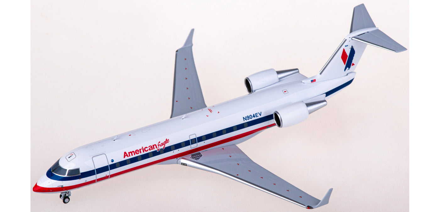 1:200 NG Models NG52069 American Airlines Bombardier CRJ200ER N904EV