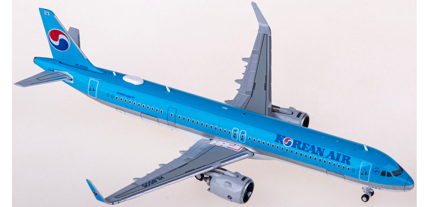 1:400 JC Wings XX40095 Korean Air Airbus A321neo HL8505 Aircraft Model+Free Tractor