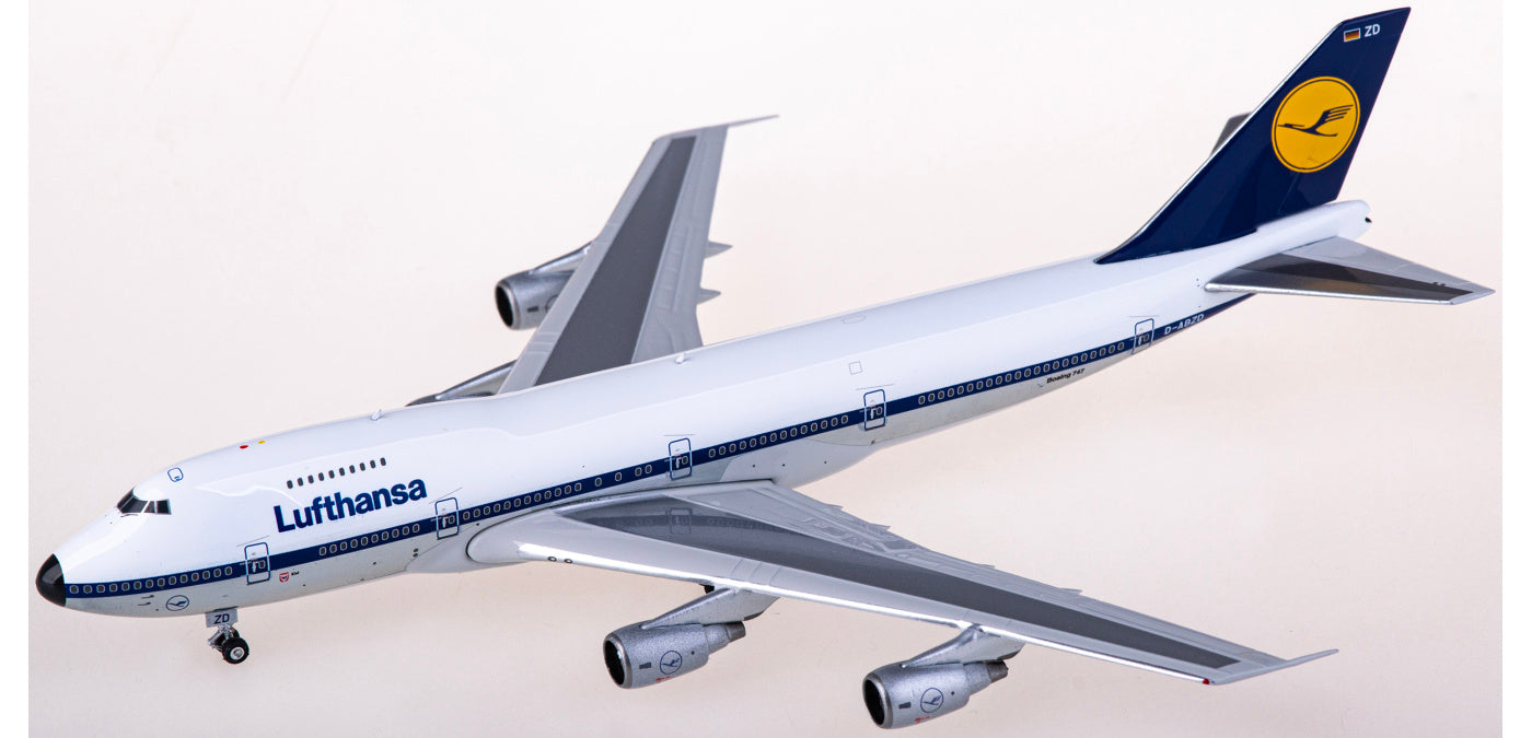 1:400 Phoenix PH04549 Lufthansa Airlines Boeing 747-200 D-ABZD Aircraft Model+Free Tractor