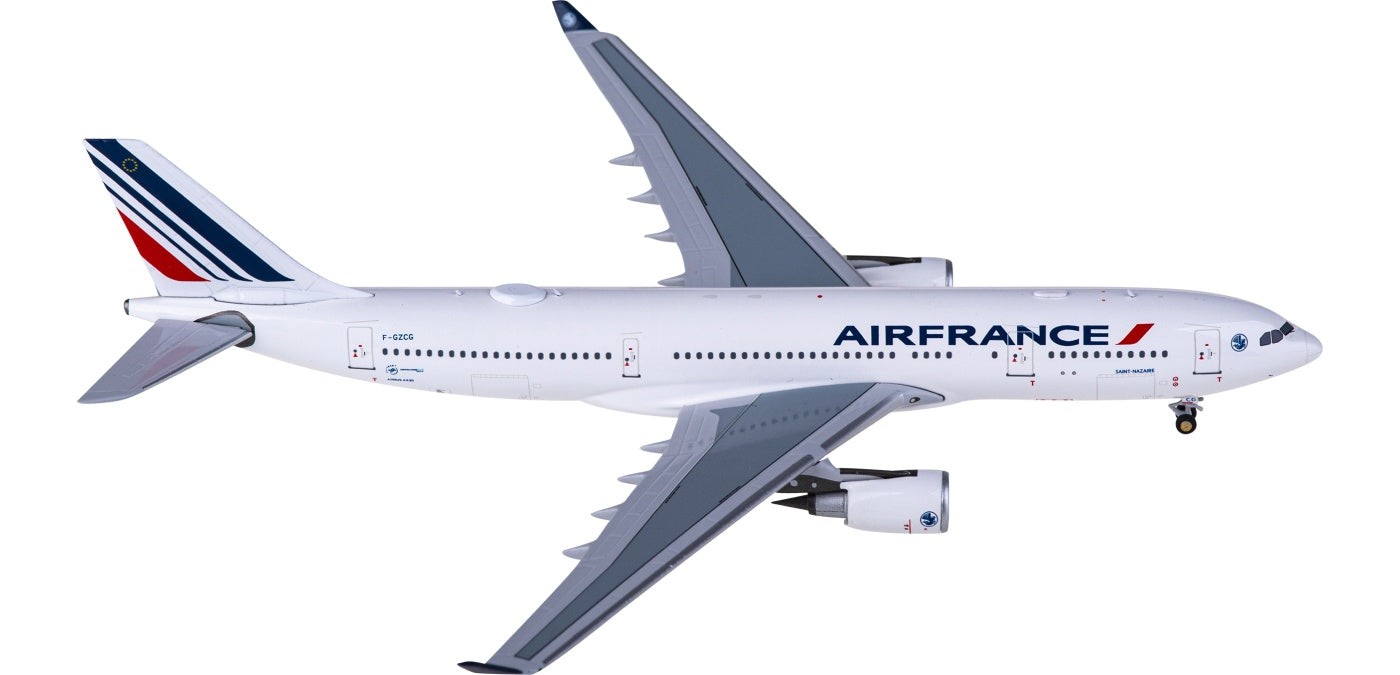 1:400 NG Models NG61059 Air France Airbus A330-200 F-GZCG+Free Tractor