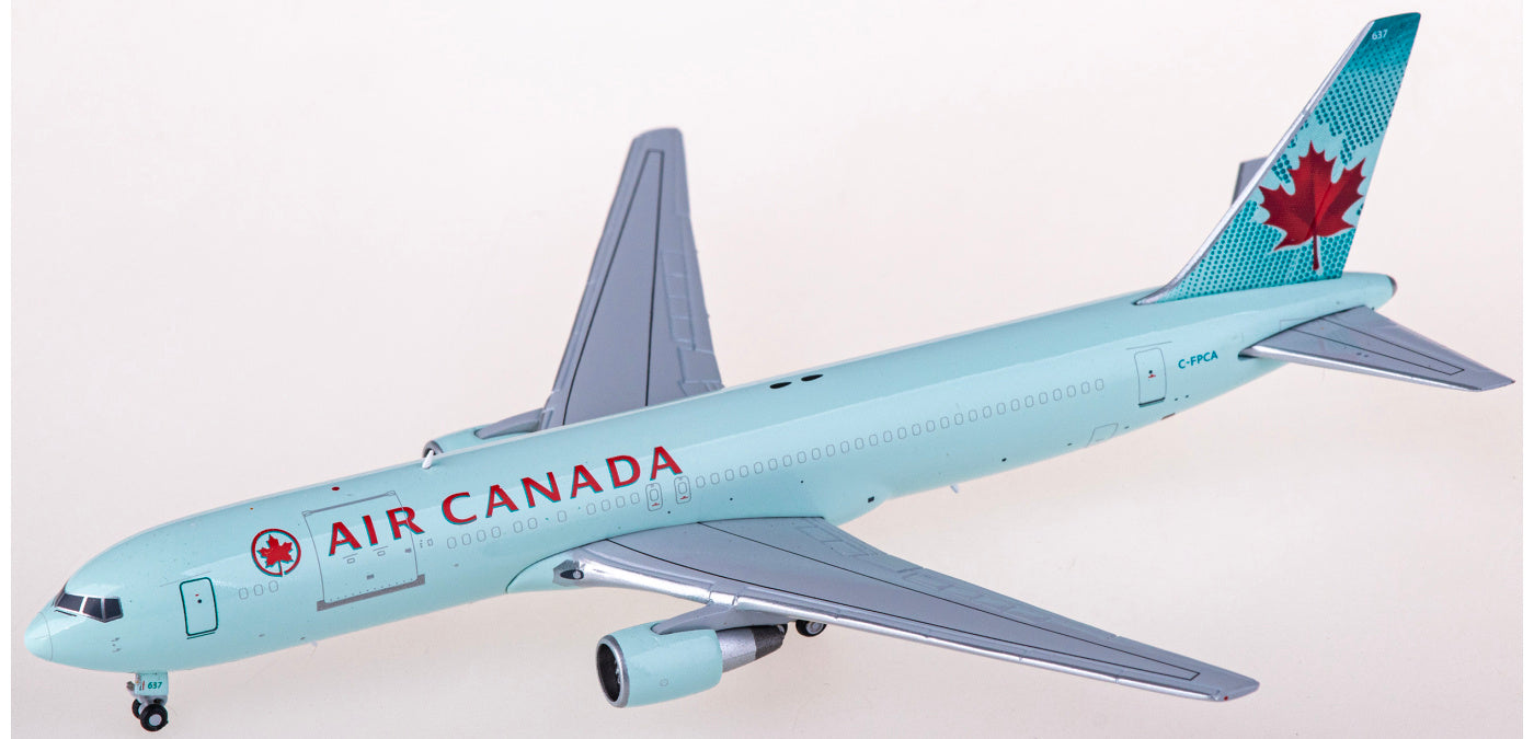 1:400 JC Wings XX4498 Air Canada Boeing 767-300BCF C-FPCA Aircraft Model+Free Tractor