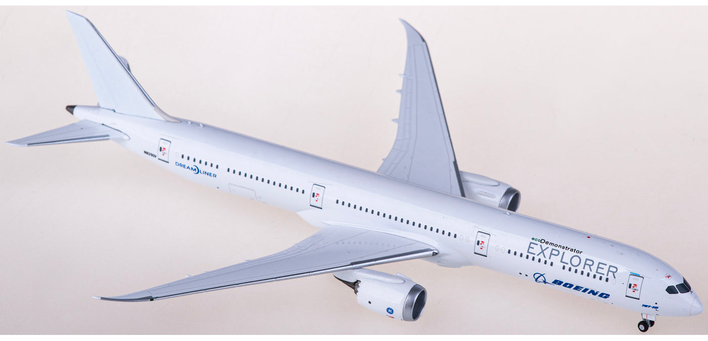 1:400 NG Models NG56025 Boeing 787-10 Dreamliner N8290V+Free Tractor