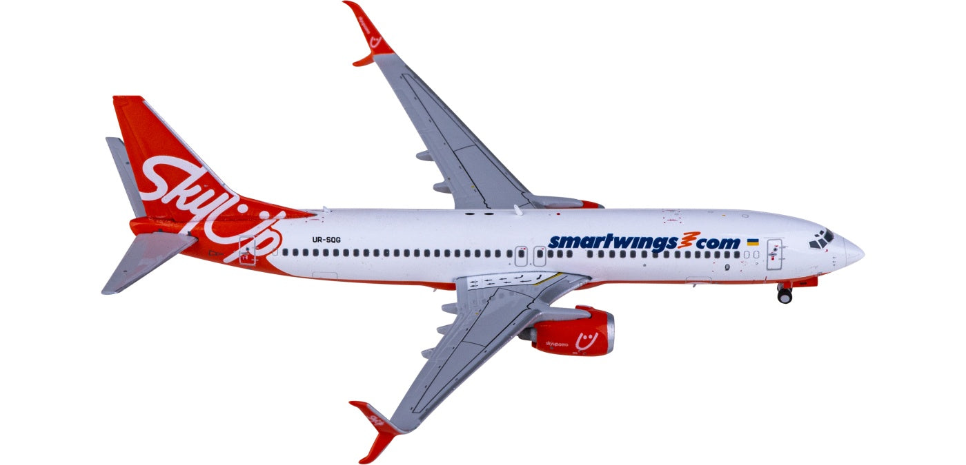 1:400 JC Wings LH4308 SmartWings Boeing 737-800 UR-SQG+Free Tractor