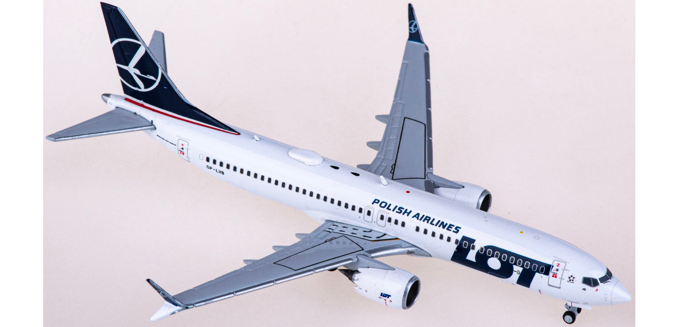 1:400 JC Wings LH4201 LOT Boeing 737 MAX 8 SP-LVB Aircraft Model+Free Tractor