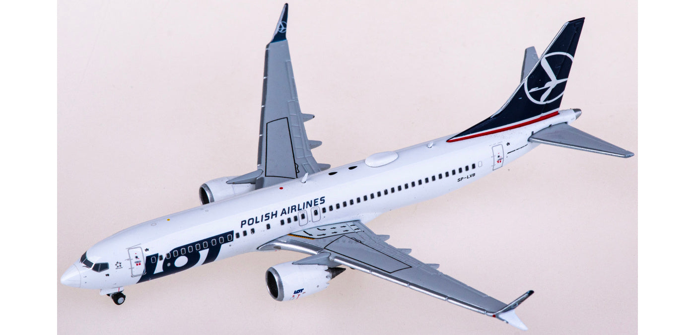 1:400 JC Wings LH4201 LOT Boeing 737 MAX 8 SP-LVB Aircraft Model+Free Tractor