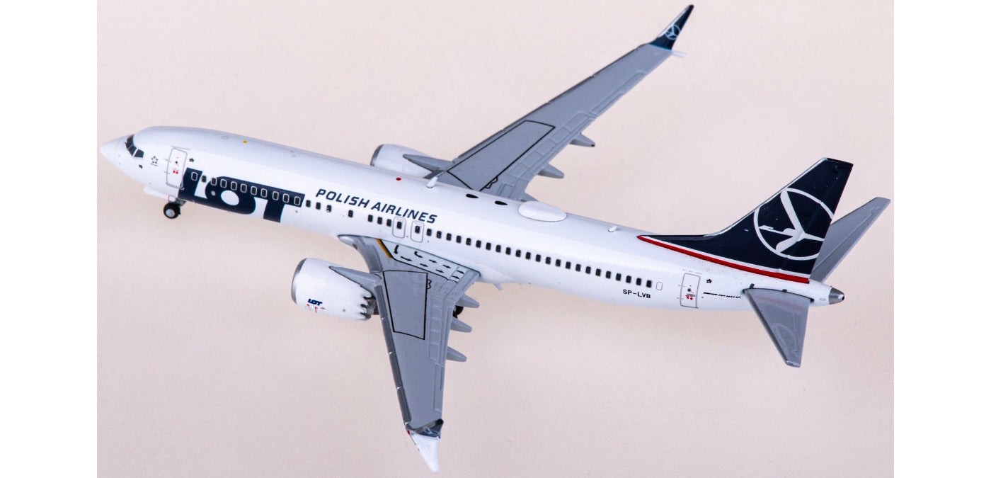 1:400 JC Wings LH4201 LOT Boeing 737 MAX 8 SP-LVB Aircraft Model+Free Tractor