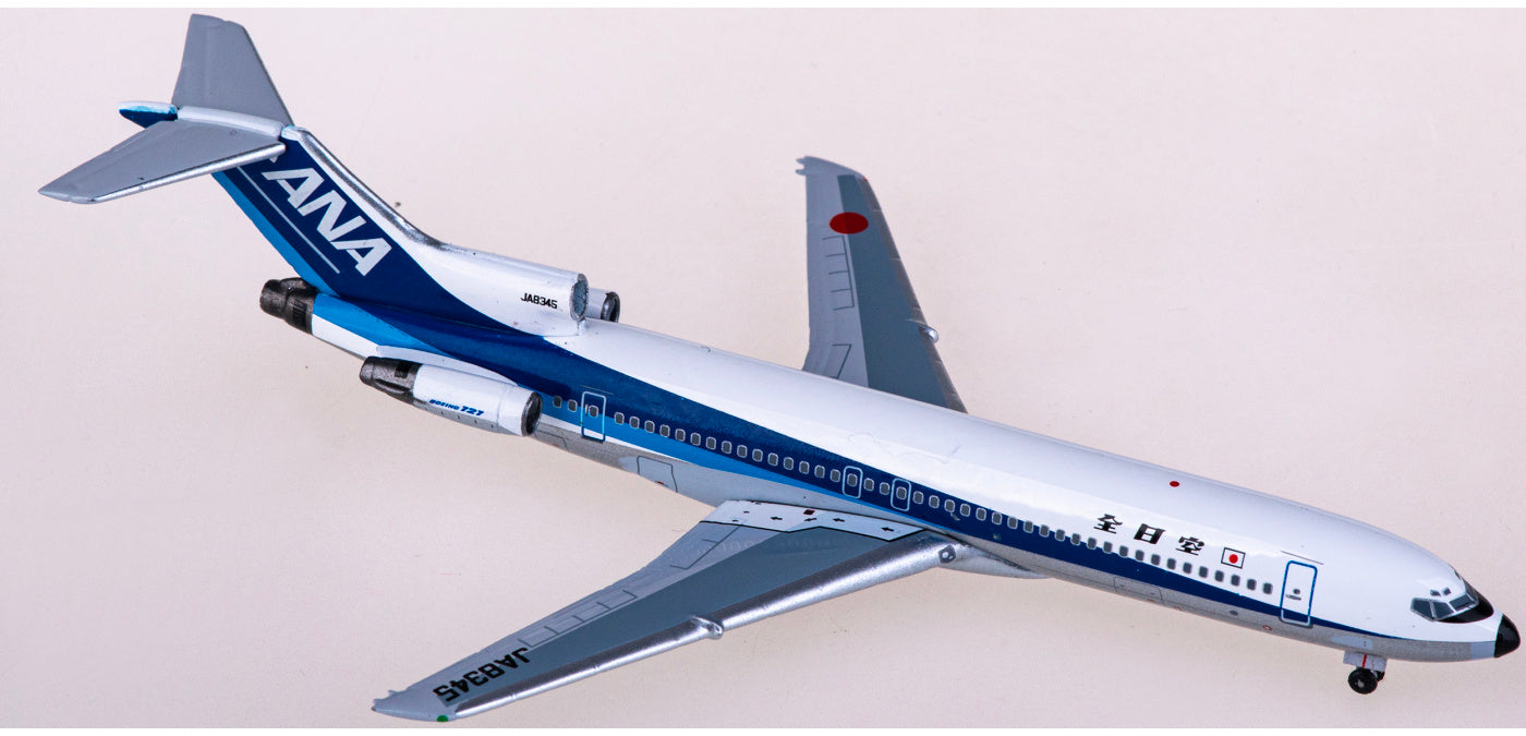 1:400 AeroClassics AC411227 ANA Boeing 727-200 JA8345 Aircraft Model+Free Tractor