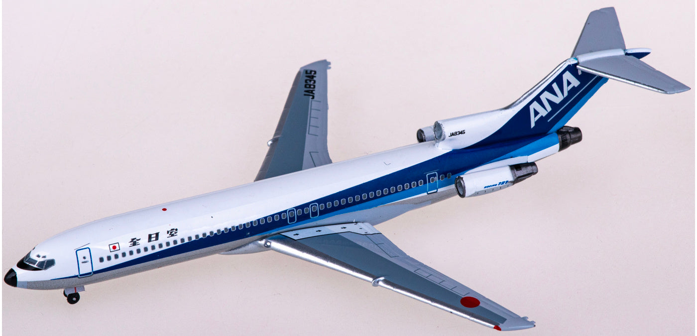 1:400 AeroClassics AC411227 ANA Boeing 727-200 JA8345 Aircraft Model+Free Tractor