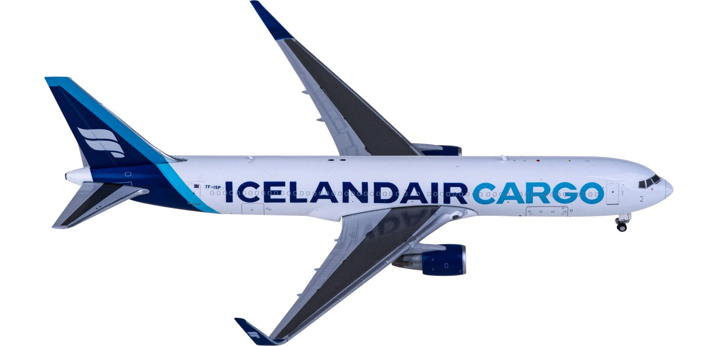 1:400 JC Wings XX40172 Icelandair Cargo Boeing 767-300ER TF-ISP Aircraft Model+Free Tractor