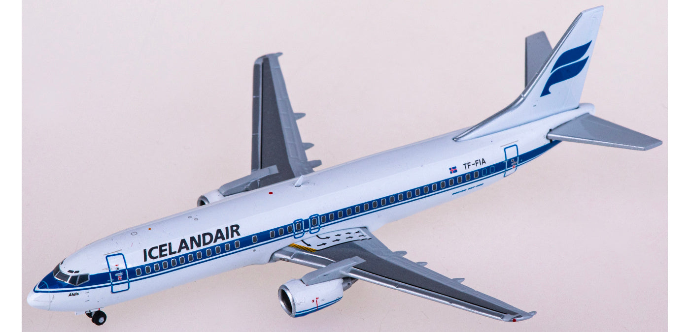1:400 JC Wings LH4307 Icelandair Boeing 737-400 TF-FIA Aircraft Model+Free Tractor