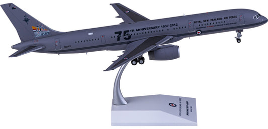 1:200 JC Wings XX20033 Royal New Zealand Air Force Boeing 757-200 NZ7571 Aircraft Model