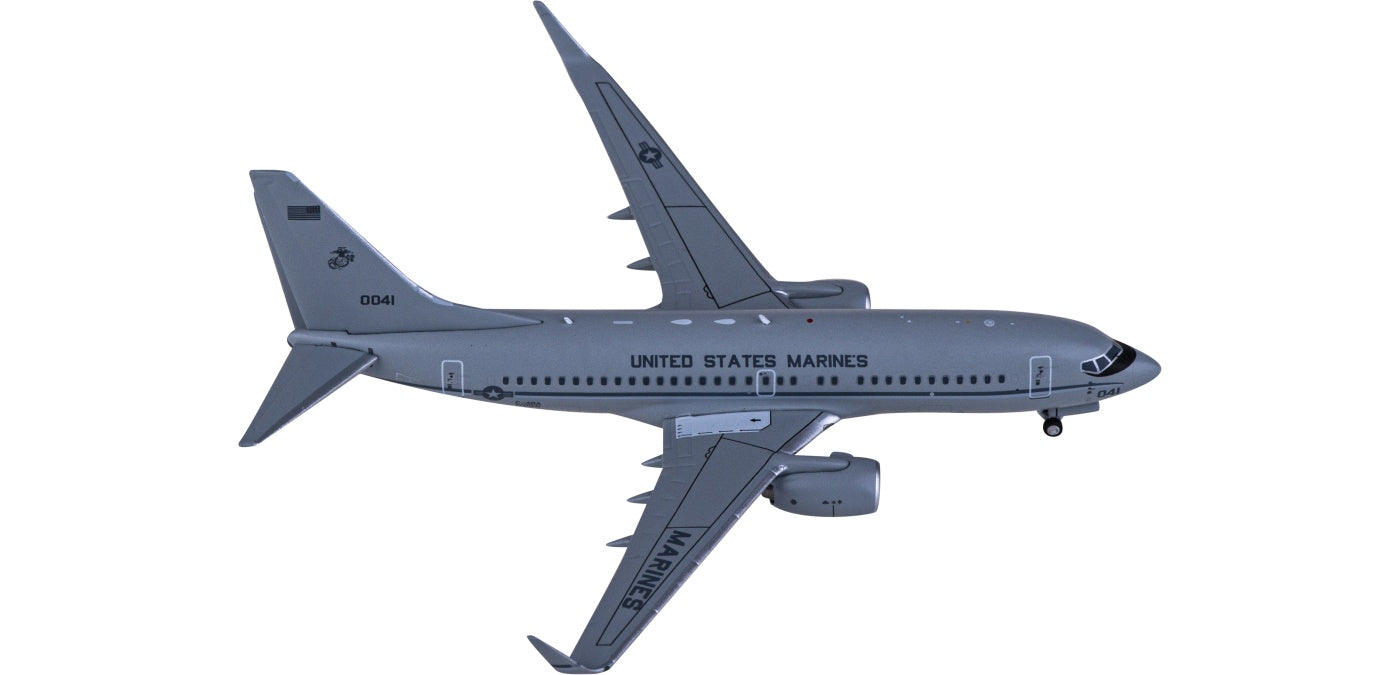 1:400 NG Models NG77046 USMC Boeing 737-700 C-40A Clipper 170041 Aircraft Model+Free Tractor