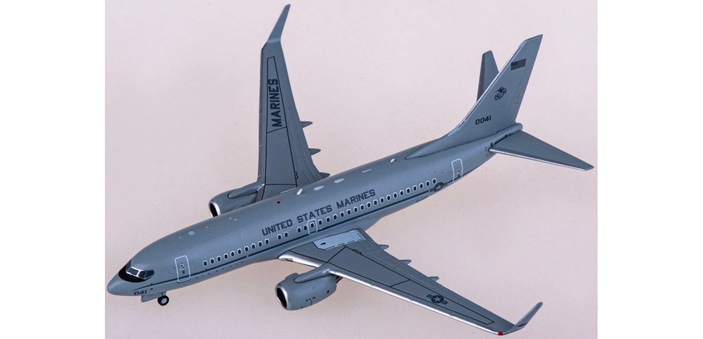 1:400 NG Models NG77046 USMC Boeing 737-700 C-40A Clipper 170041 Aircraft Model+Free Tractor