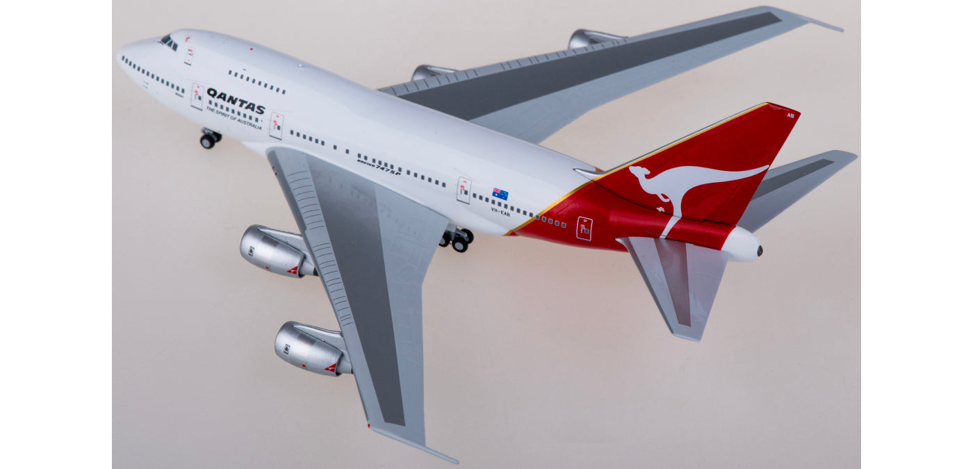 1:400 NG Models NG07032 Qantas Airways Boeing 747SP VH-EAB Aircraft Model+Free Tractor