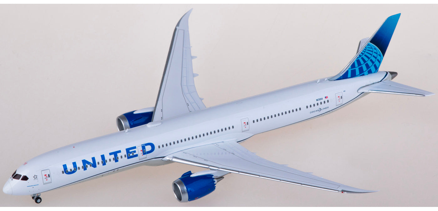 1:400 Geminijets  GJUAL2229 United Airlines Boeing 787-10 N13014 Aircraft Model+Free Tractor