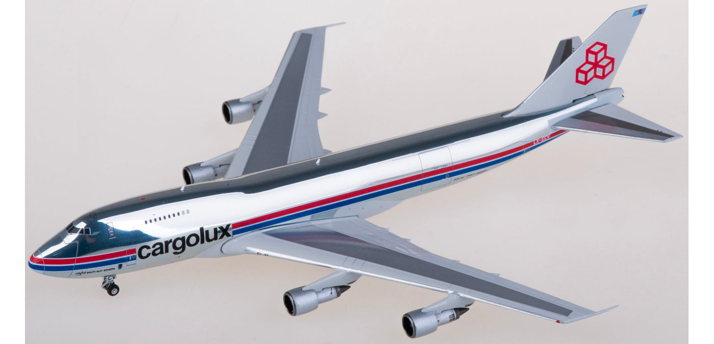 1:400 Phoenix PH11854 Cargolux Boeing 747-200 LX-ECV Aircraft Model+Free Tractor