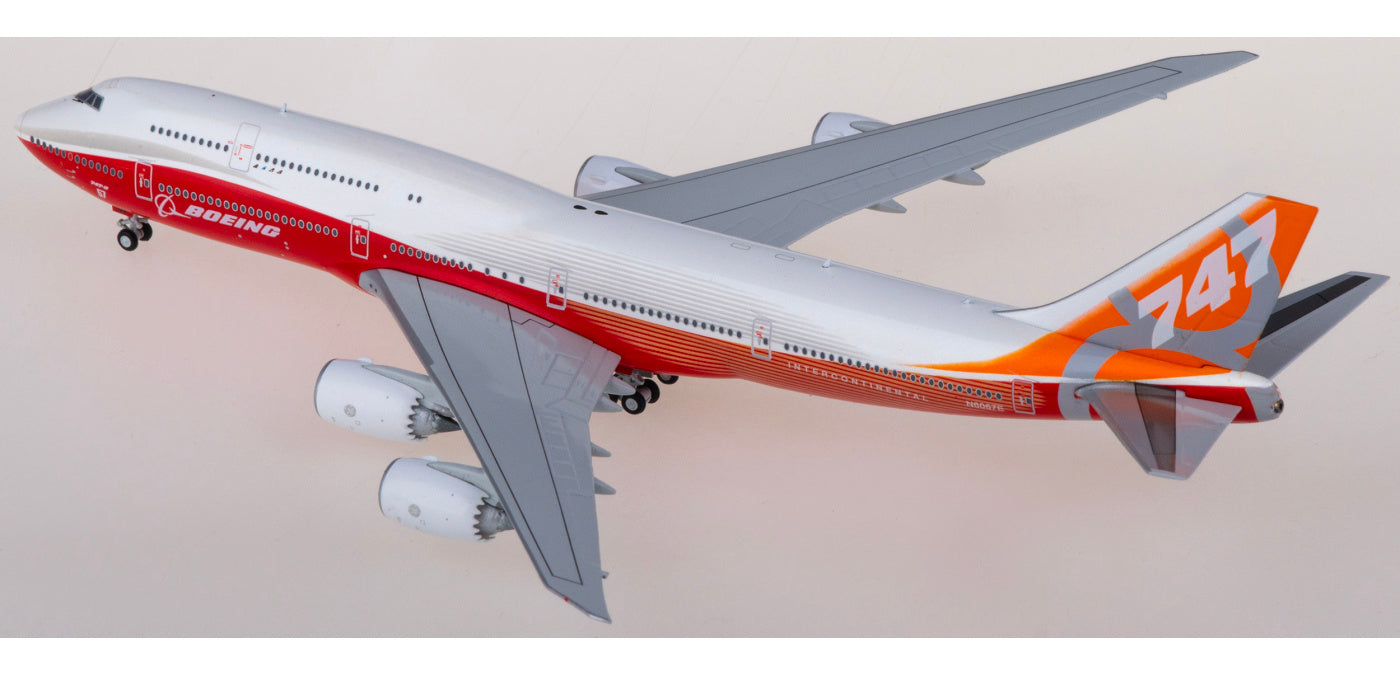 1:400 JC Wings XX40142 Boeing 747-8i N6067E Aircraft Model+Free Tractor