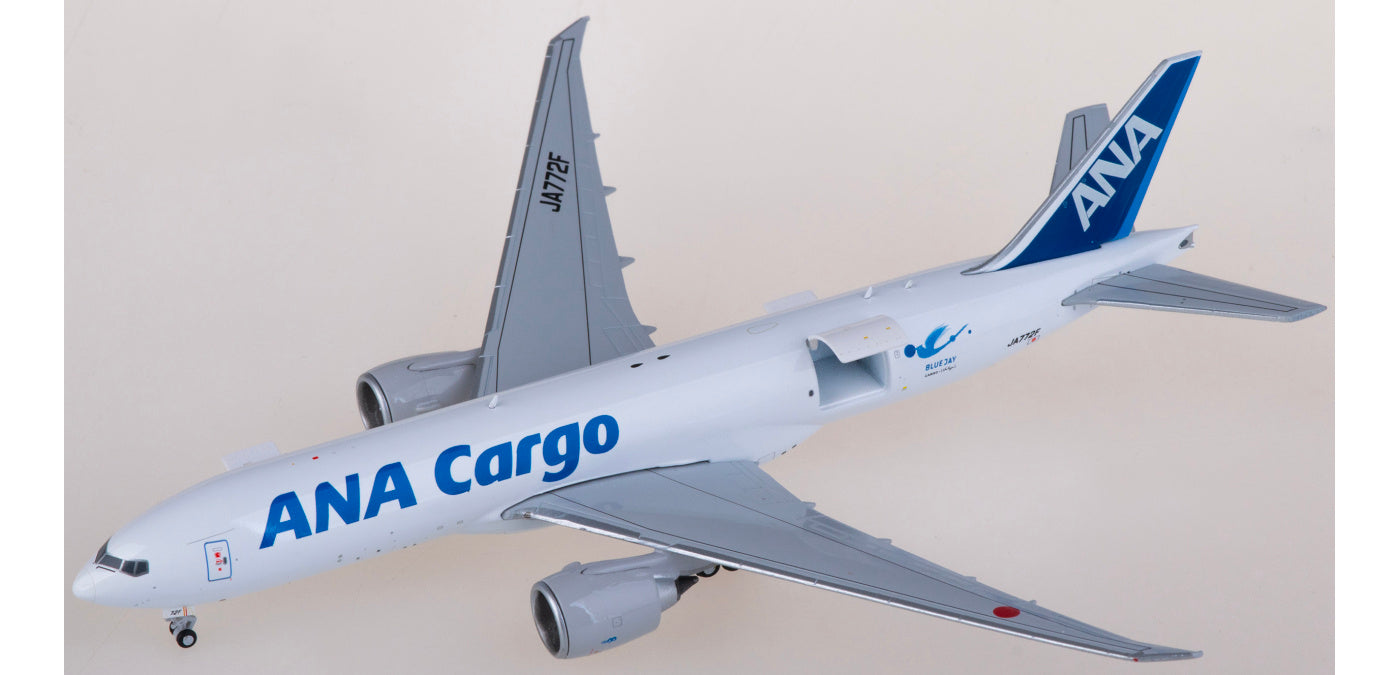 1:400 JC Wings XX40084C ANA Cargo Boeing 777-200LRF JA772F Aircraft Model+Free Tractor