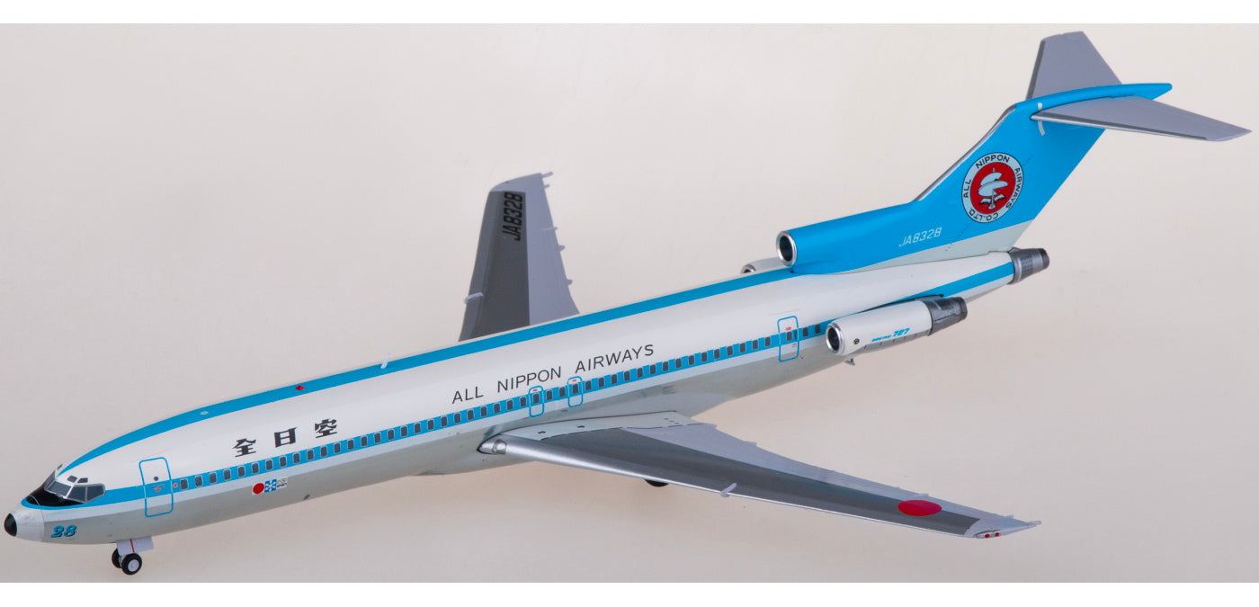1:200 JC Wings EW2722006 ANA  Boeing 727-200 JA8328 Aircraft Model