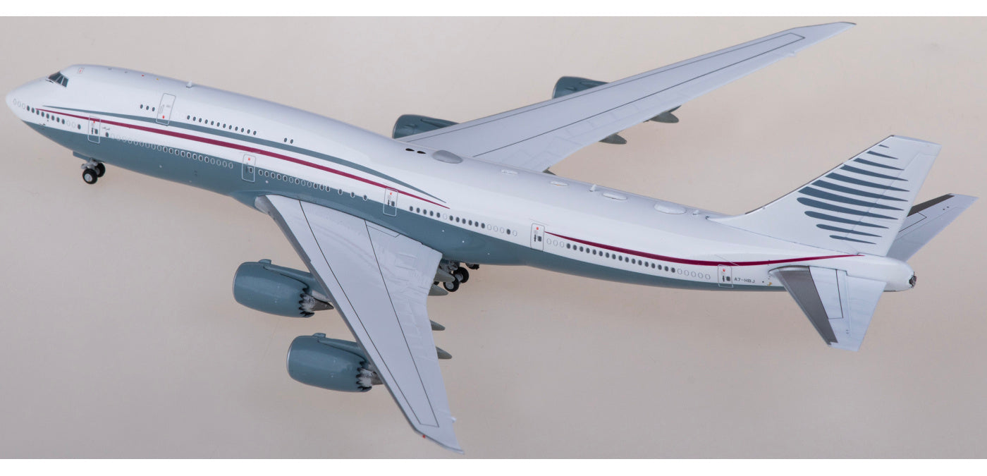1:400 JC Wings XX40162 Qatar Amiri Flight Boeing 747-8 A7-HBJ Aircraft Model+Free Tractor