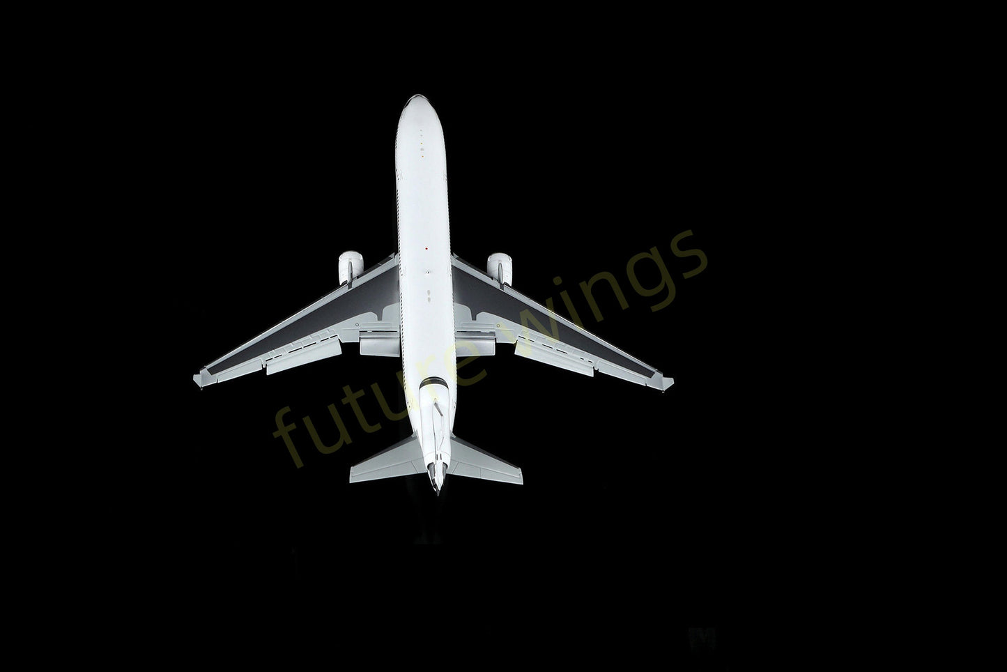 1:400 HX Models Mcdonnell Douglas MD-11 Blank Aircraft Model+Free Tractor