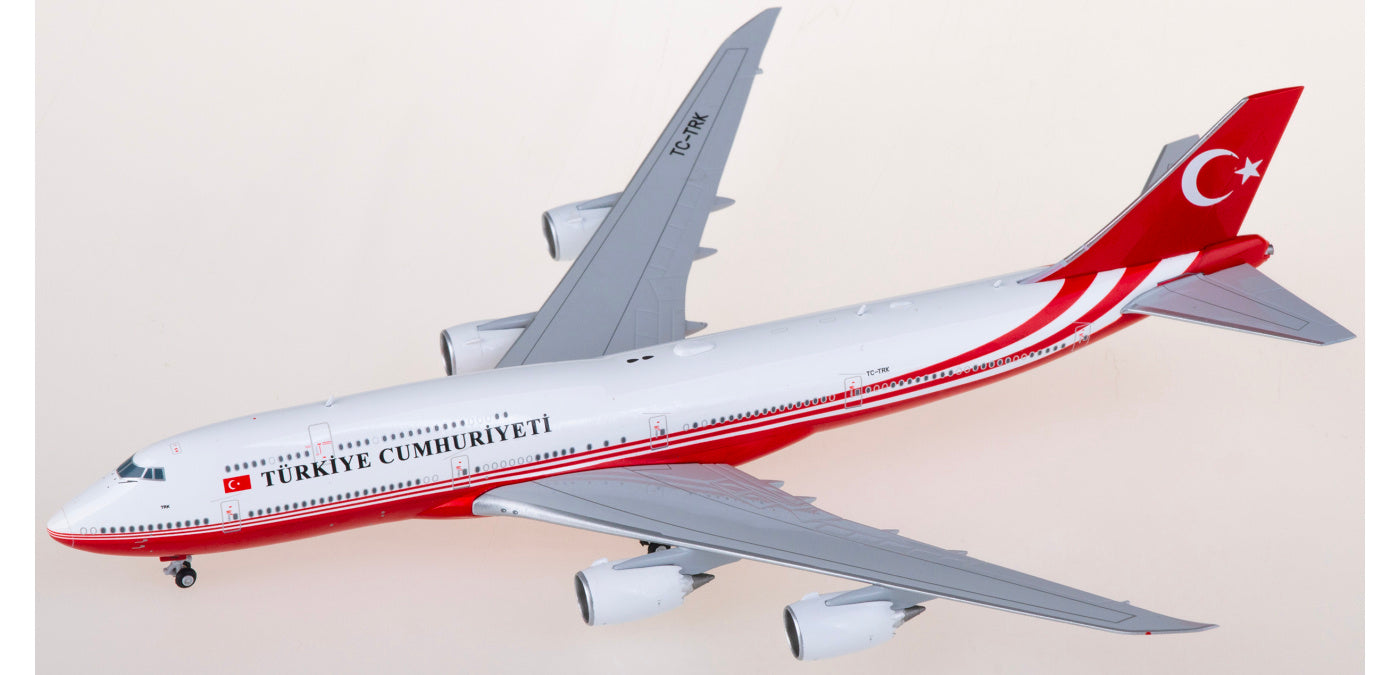 1:400 JC Wings LH4346 Turkey Government Boeing 747-8 BBJ TC-TRK Aircraft Model+Free Tractor