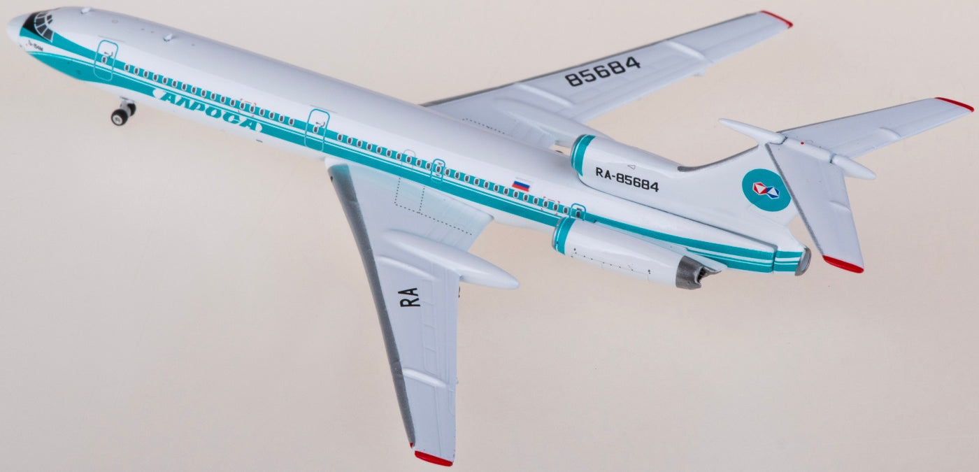 1:400 Phoenix PH11904 ALROSA Tupolev TU-154M RA-85684 Aircraft Model+Free Tractor