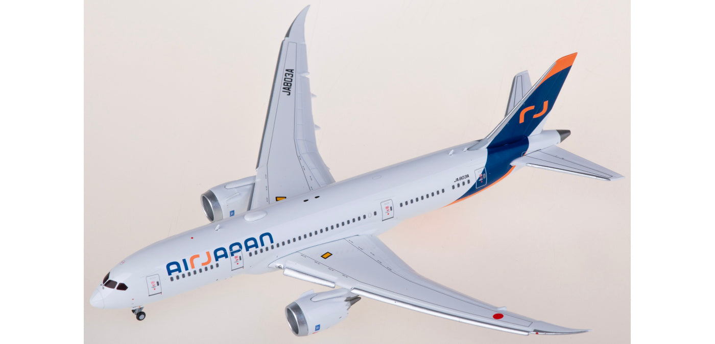 1:400 JC Wings SA4042A Air Japan Boeing 787-8 Dreamliner JA803A "Flaps Down" Aircraft Model+Free Tractor